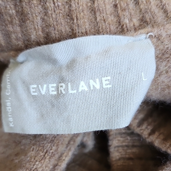 Everlane Brown Crewneck Sweater with Relaxed Fit - Picture 11 of 11